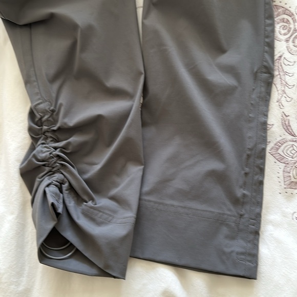 Columbia pants in gray - Picture 4 of 9